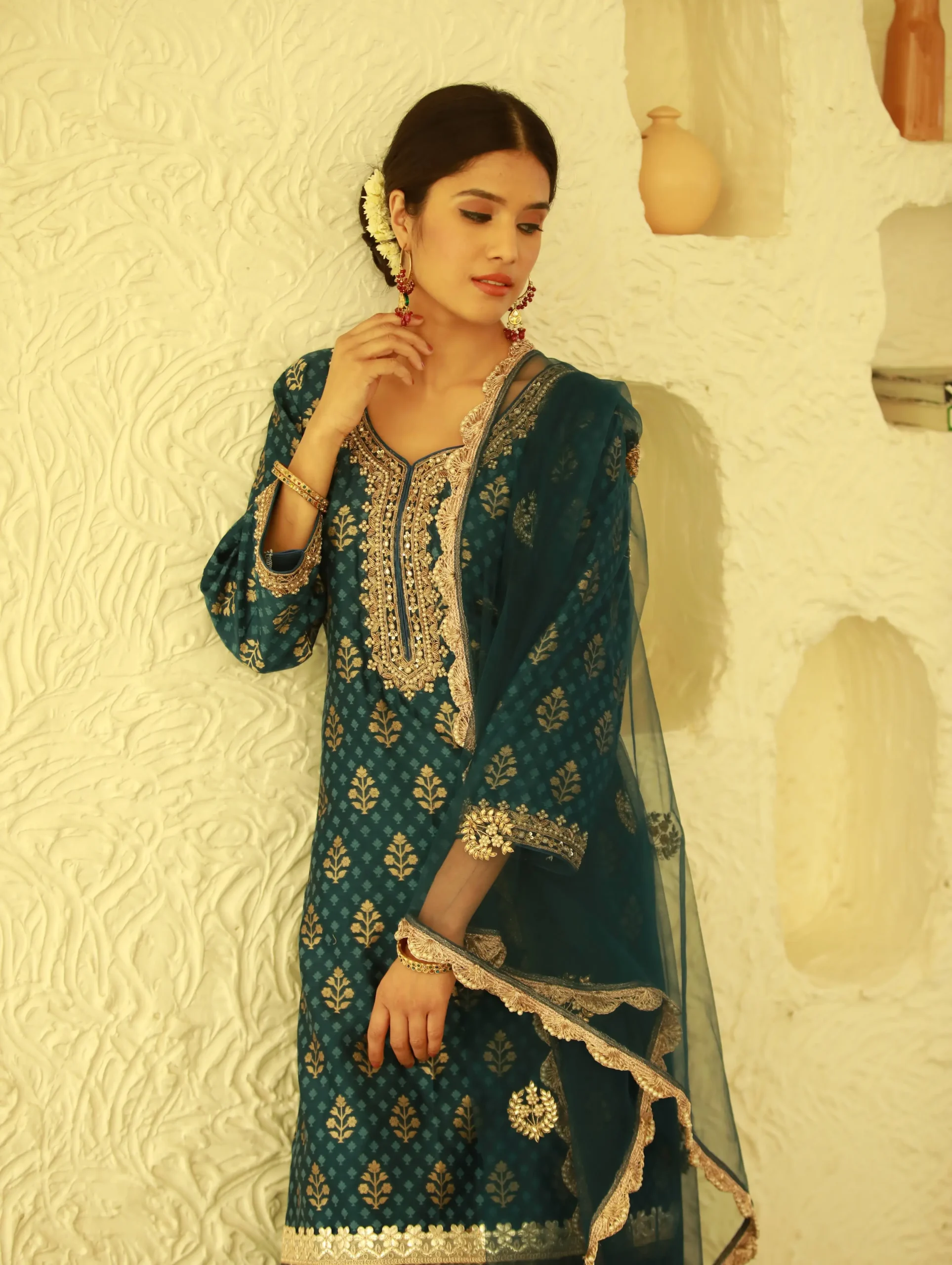 13_ROYALBLUE_SITARA_03